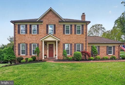 2935 Miller Heights Rd, Oakton, VA 22124-1819, United States - Photo 1
