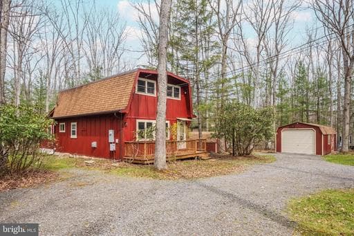 245 OAK WAY ROAD - Photo 1