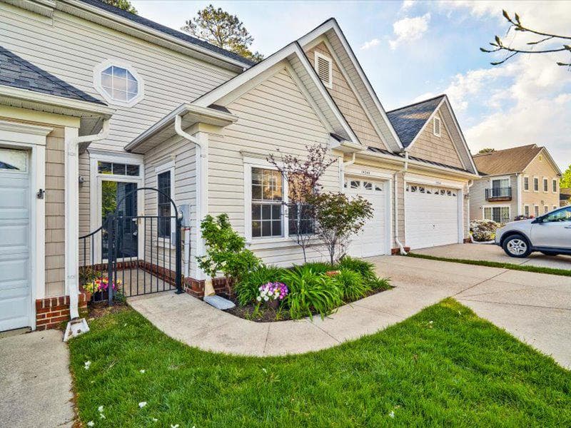 14240 FOXHALL ROAD 15 - Photo 1