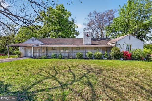 501 COPLEY LANE - Photo 1