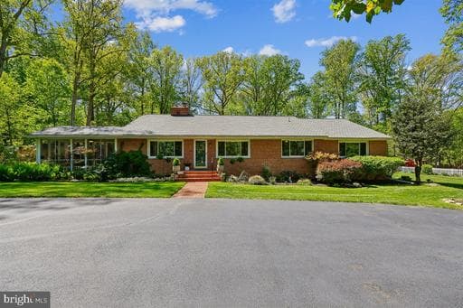 4318 PINETREE ROAD - Photo 1