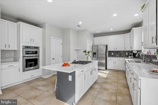 10610 OUTPOST DRIVE - Photo 1