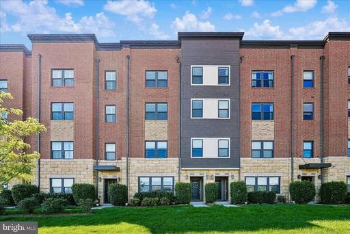 44784 TIVERTON SQUARE - Photo 1