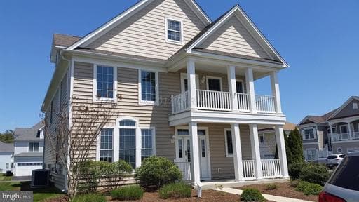 12151 LANDINGS BOULEVARD - Photo 1