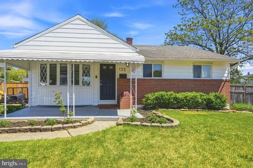 132 JANELIN COURT - Photo 1