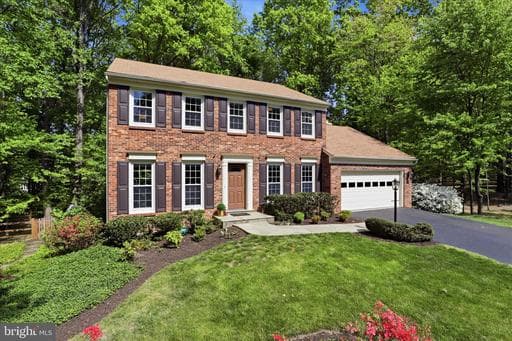 12563 McIntire Dr, Woodbridge, VA 22192-3307, United States - Photo 1