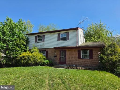 109 CHERRY VALLEY ROAD - Photo 1