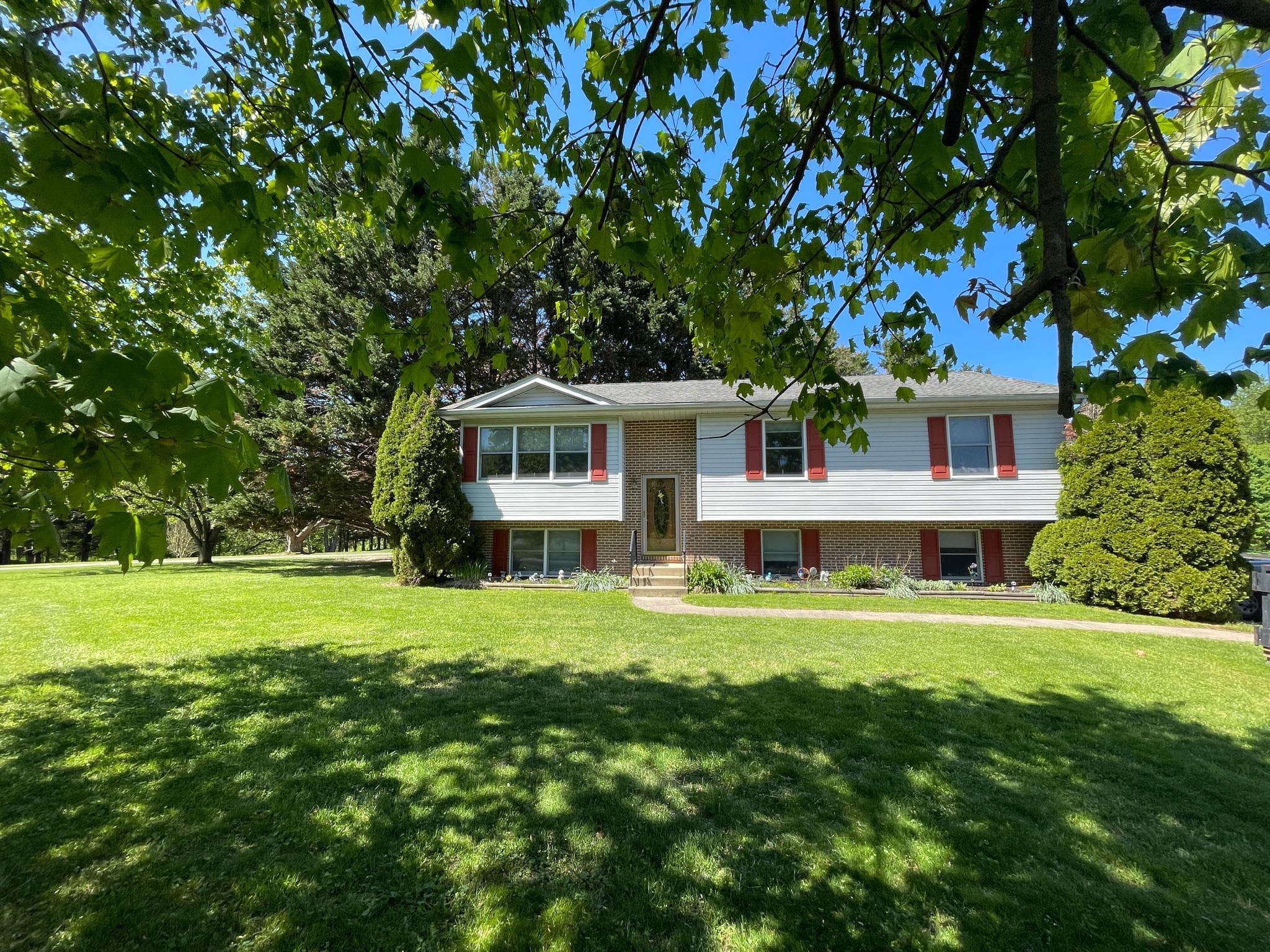 75 FRANKLIN DRIVE - Photo 1