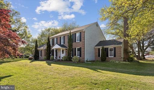 117 OVERLOOK DRIVE - Photo 1