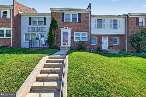 27 TERRON COURT - Photo 1