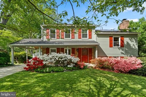 8306 Briar Creek Dr, Annandale, VA 22003-4641, United States - Photo 1