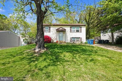 122 W VILLAGE ROAD - Photo 1