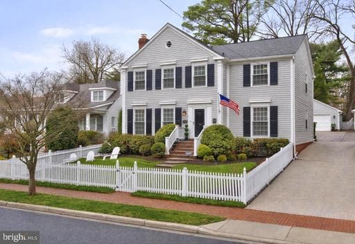 10206 KENSINGTON PARKWAY - Photo 1