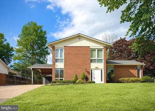 616 CHICHESTER LANE - Photo 1