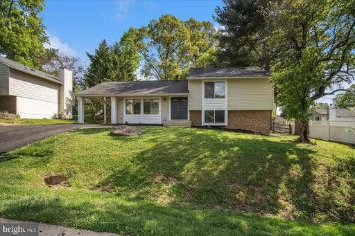 3912 GELDING LANE - Photo 1