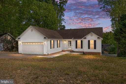 9 Yucca Dr, Fredericksburg, VA 22405-6323, United States - Photo 1