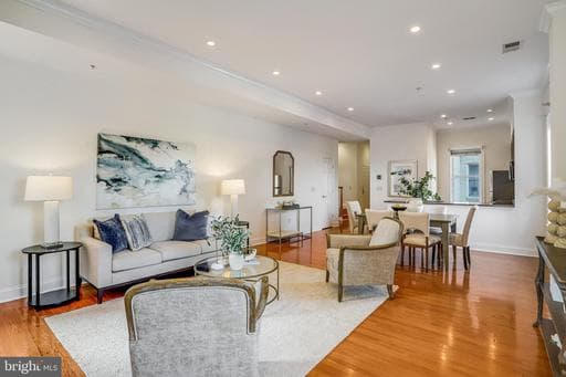 1229 12TH STREET 210 - Photo 1