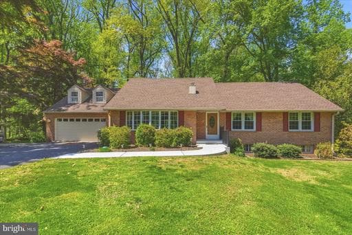 13904 BLENHEIM ROAD - Photo 1