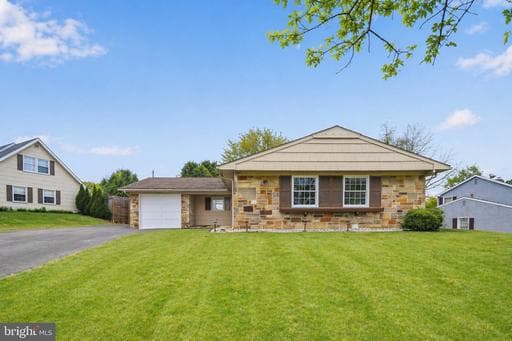 2717 FELTER LANE - Photo 1