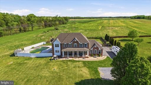 1308 TRAPP HILL ROAD - Photo 1