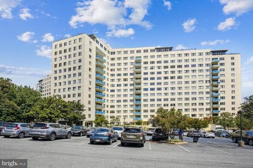 10201 GROSVENOR PLACE 414 - Photo 1