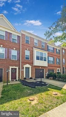11405 SANDHURST PLACE - Photo 1