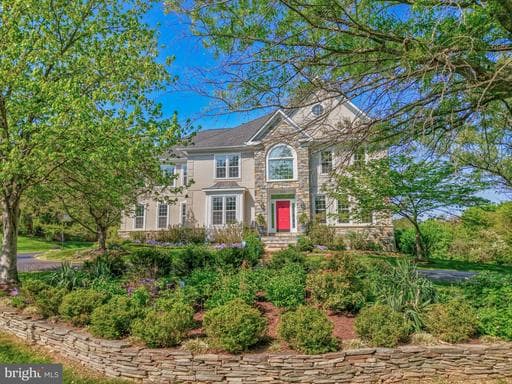 608 Nalls Farm Way, Great Falls, VA 22066-1146, United States - Photo 1