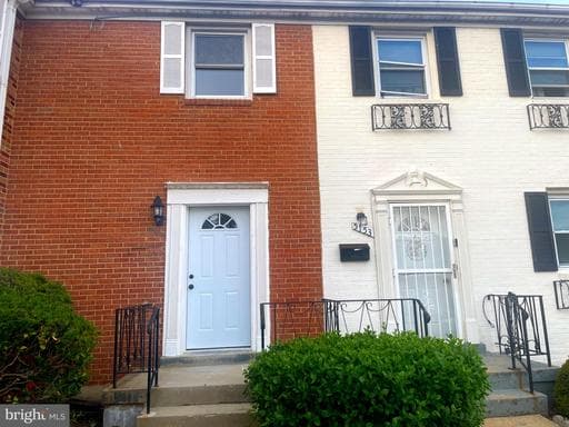 5155 CLACTON AVENUE 55 - Photo 1
