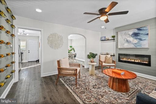 1624 ABBOTSTON STREET - Photo 1