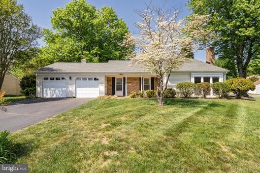 1634 Nathan Ln, Herndon, VA 20170-2962, United States - Photo 1