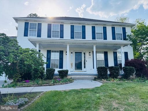 104 FANCY COURT - Photo 1