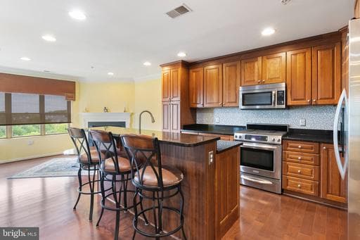 12236 ROUNDWOOD ROAD 609 - Photo 1