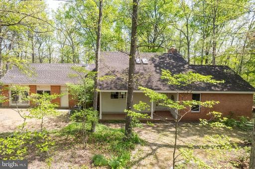 221 SETTLERS LANE - Photo 1