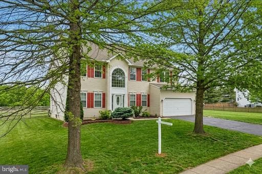 710 BRIDLEWREATH WAY - Photo 1