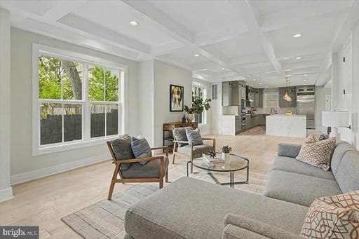 2902 VISTA ST NE,WASHINGTON,DC,20018,WASHINGTON
