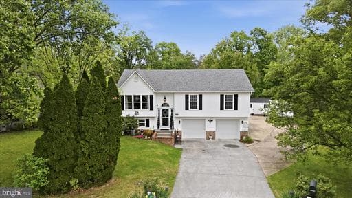 119 JEFFERSON COURT - Photo 1