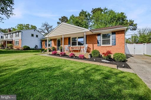 7 ARONIMINK DRIVE - Photo 1