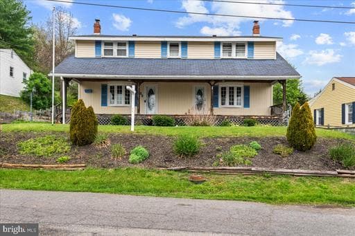 132 WASHINGTON STREET - Photo 1