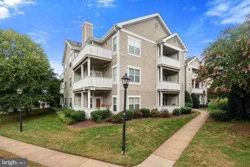 14302 ROSY LANE 33 - Photo 1