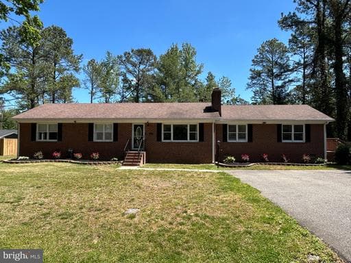 736 ANNAPOLIS DRIVE - Photo 1