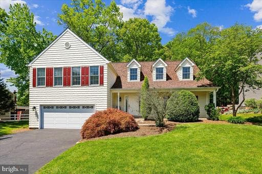 8816 Doves Fly Way, Laurel, MD 20723-1274, United States - Photo 1