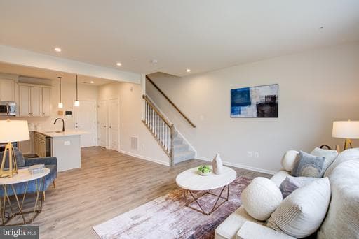 3718 RICHMOND RUN 197