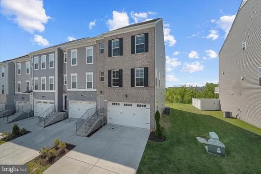1049 High Point Trl, Laurel, MD 20707, United States - Photo 1