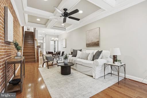1131 WILLIAM STREET - Photo 1