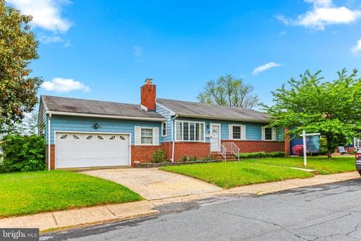 1137 MCHENRY DRIVE - Photo 1