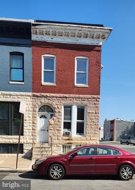 1746 E OLIVER STREET - Photo 1