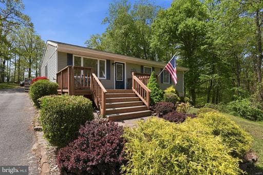 571 PRINCIPIO ROAD - Photo 1