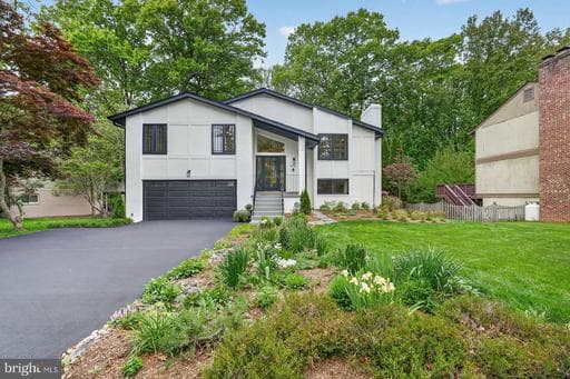 9430 TALISMAN DRIVE - Photo 1