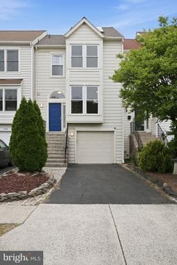 506 DAKOTA DRIVE - Photo 1