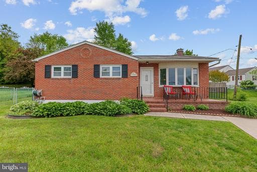 2321 HOLYOKE ROAD - Photo 1